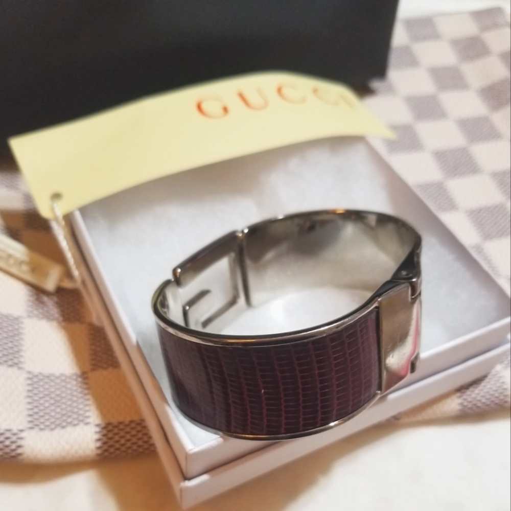 GUCCI Logo Alligator Leather Silver Clamper Bangle Bracelet - Picture 5 of 8